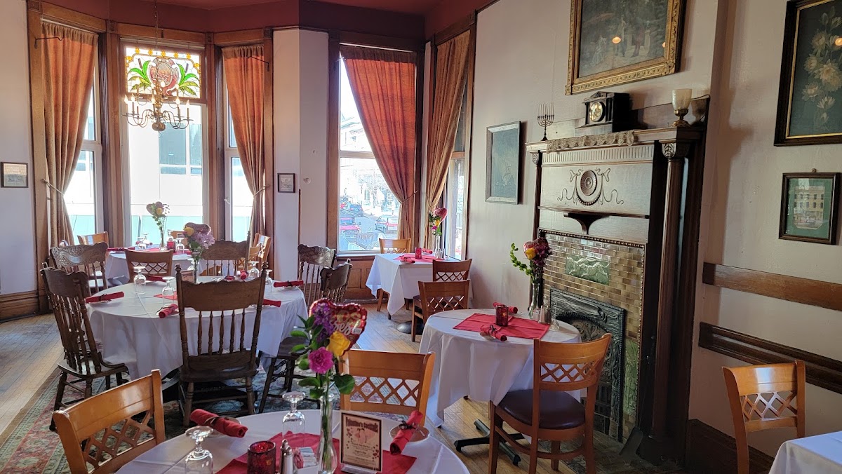 Al's Cafe & Creamery in Elgin, IL