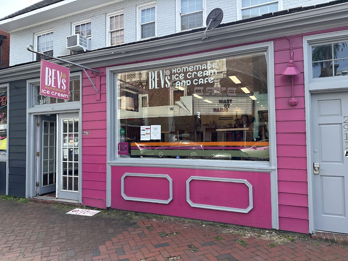 Bev's Homemade Ice Cream & Café in Richmond, VA