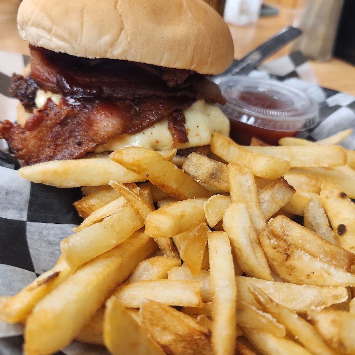 Big Ed's Soda Grill in Vermilion, OH photo from Google