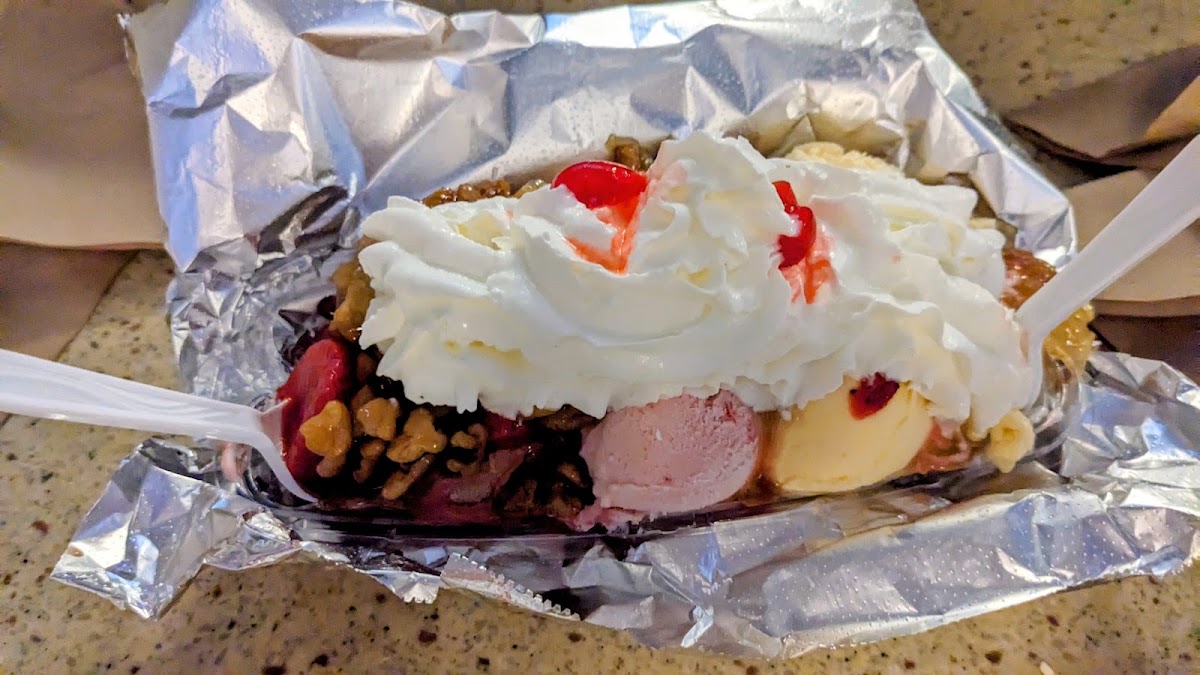 Borden's Ice Cream Shoppe photo from Google
