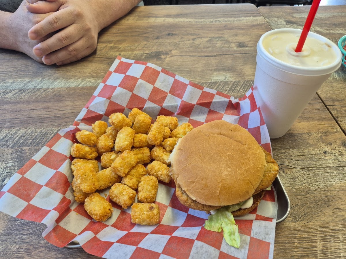 Braggs Malt Shop photo from Google