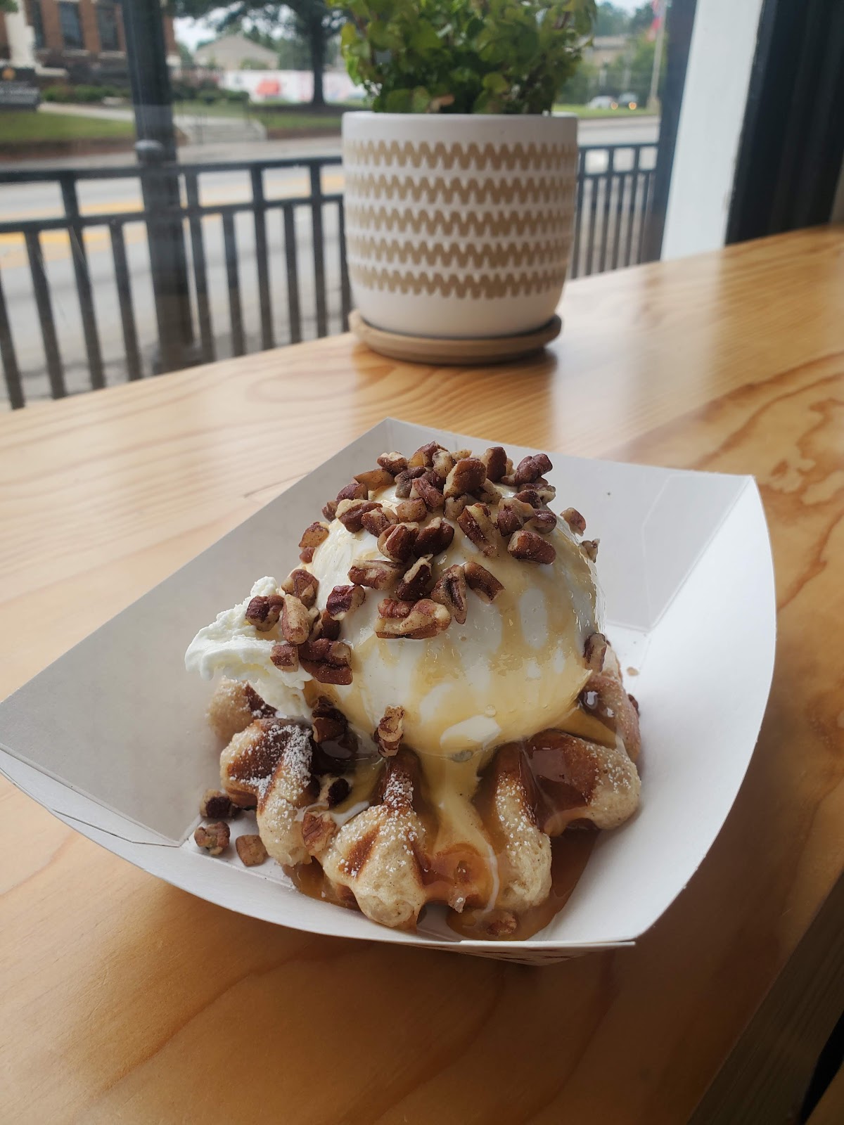 CAST IRON CREAMERY - Scoop Shop & Waffle Bar photo from Google