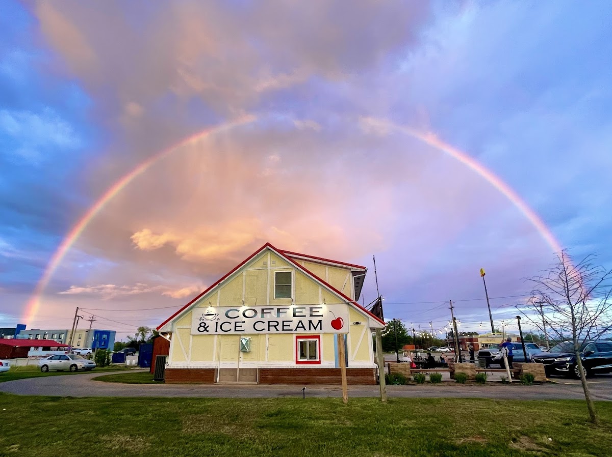 Cave City Coffee & Creamery photo from Google