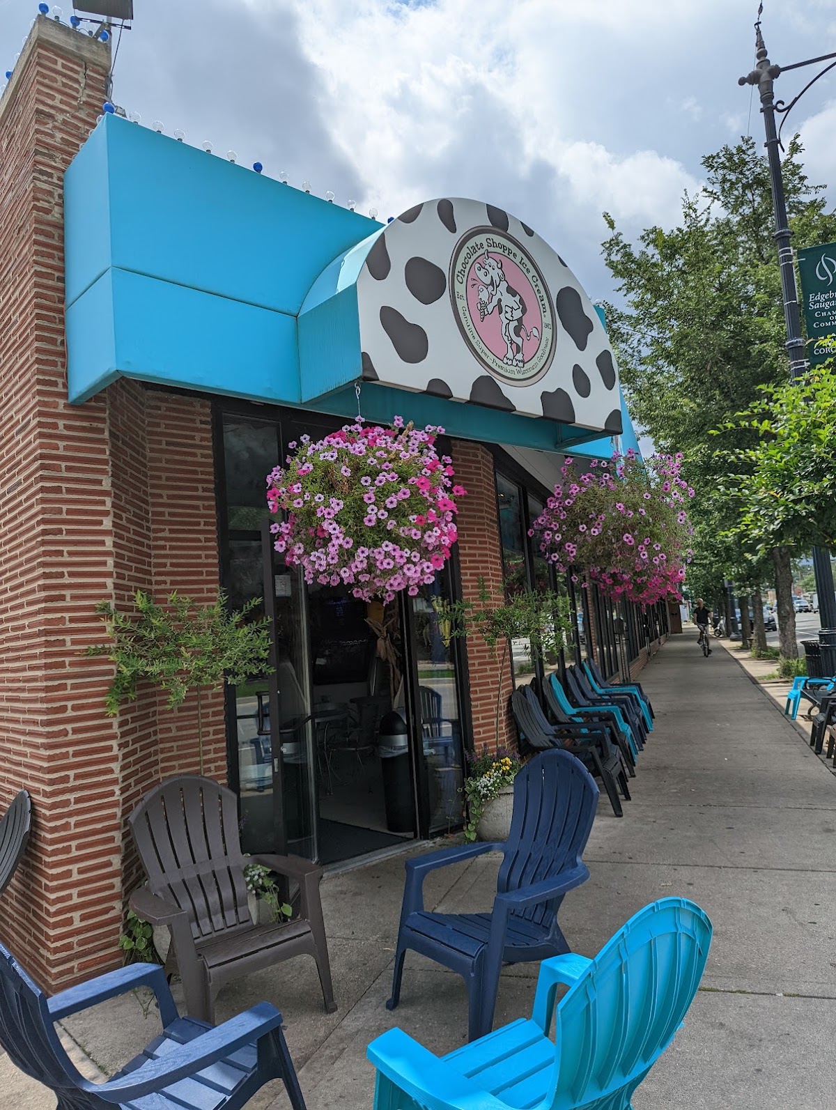 Chocolate Shoppe Ice Cream in Chicago, IL