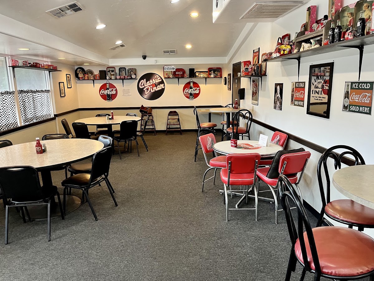 Classic Diner in Henryetta, OK