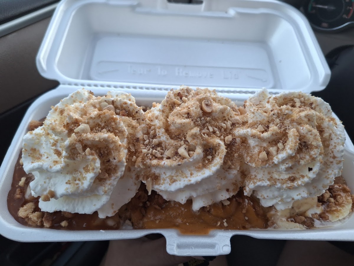 Classic Ice Cream Shop in Cleveland, OH