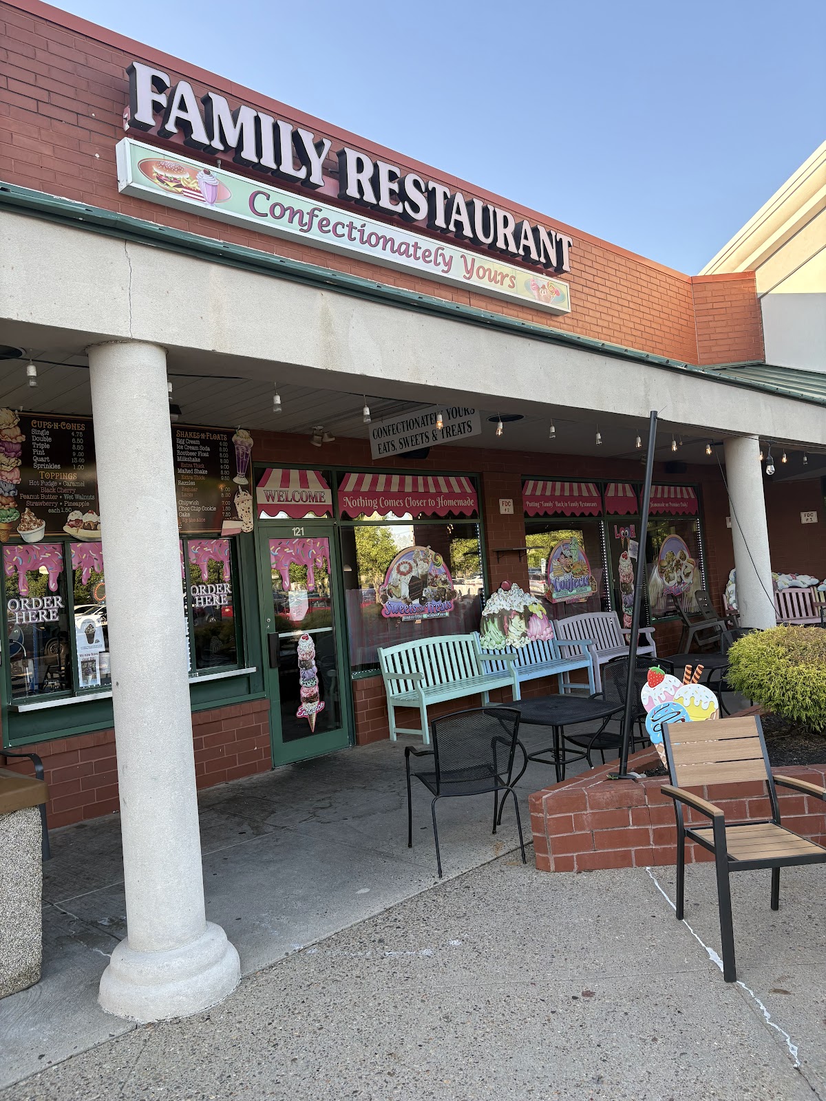 Confectionately Yours in Franklin Park, NJ