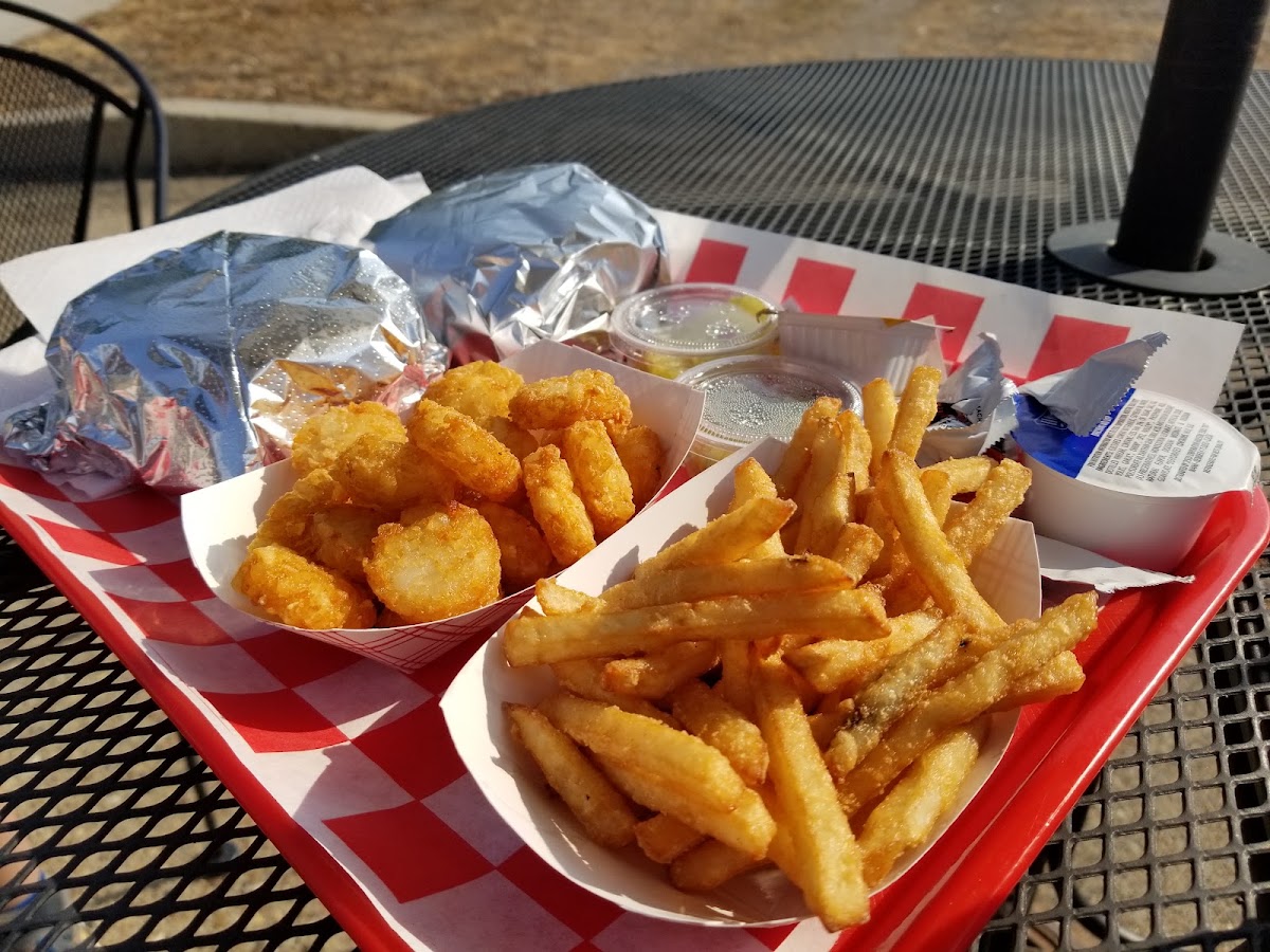 D & D Ice Burg photo from Google