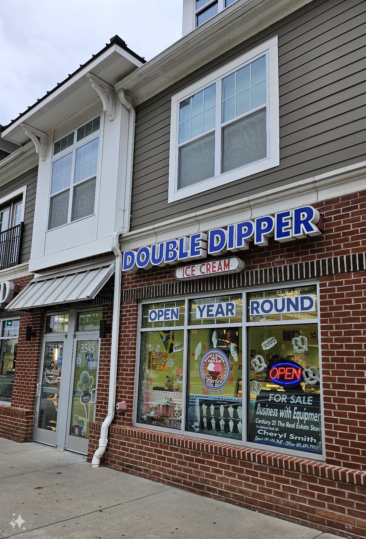 Double Dipper Ice Cream in Claymont, DE
