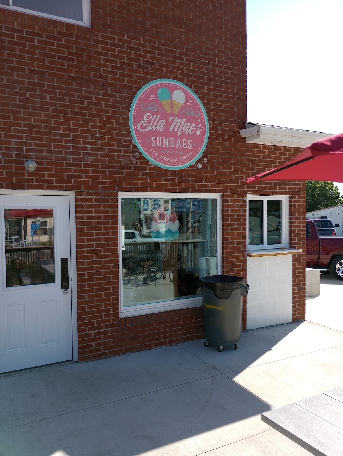 Ella Mae’s Sundaes in Dry Ridge, KY