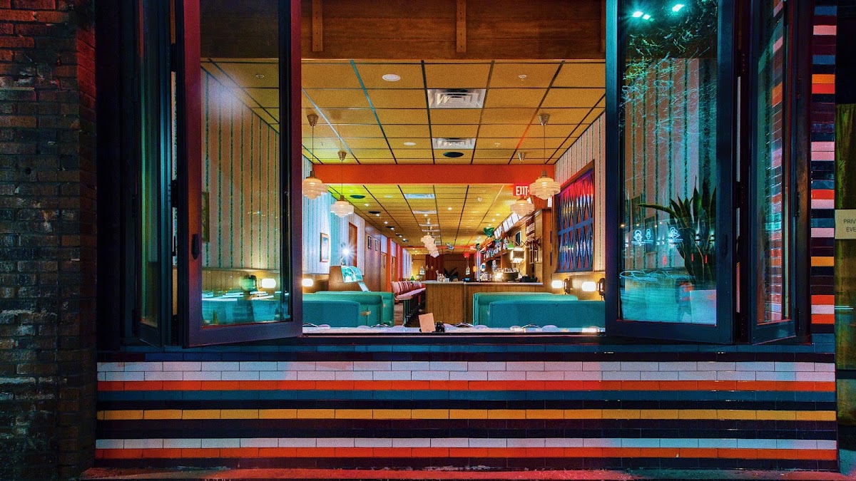 Fizzy's Fountain & Liquors photo from Google