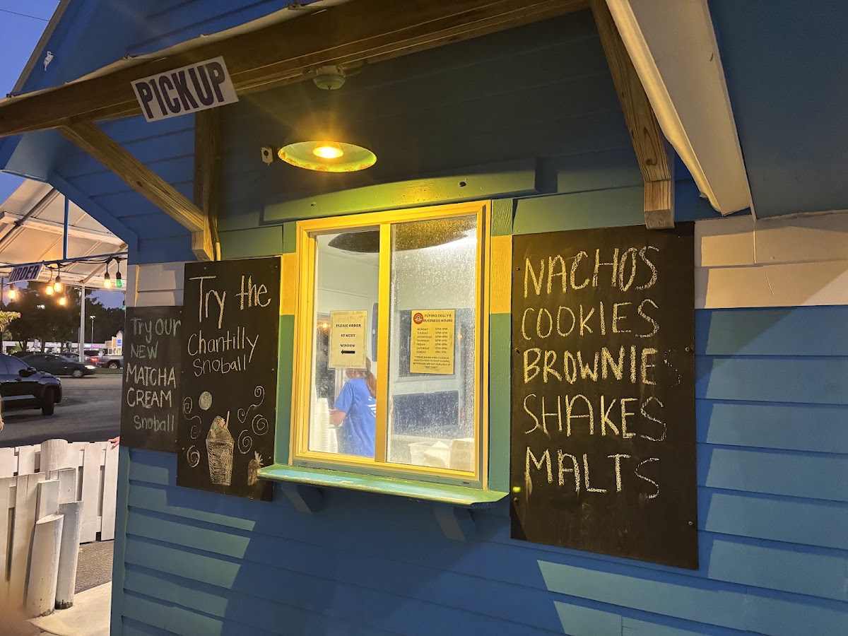 FLYING DOLLY’S in Mandeville, LA