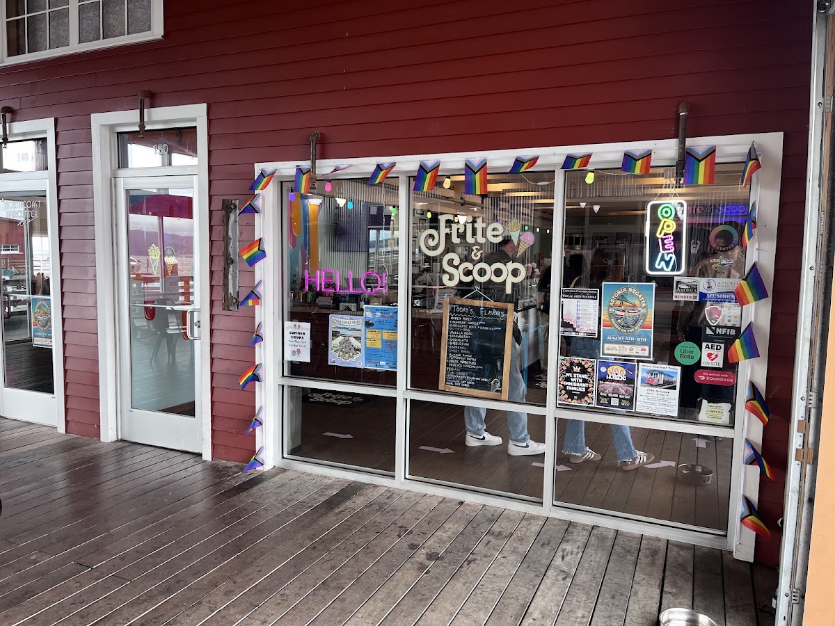 Frite & Scoop in Astoria, OR