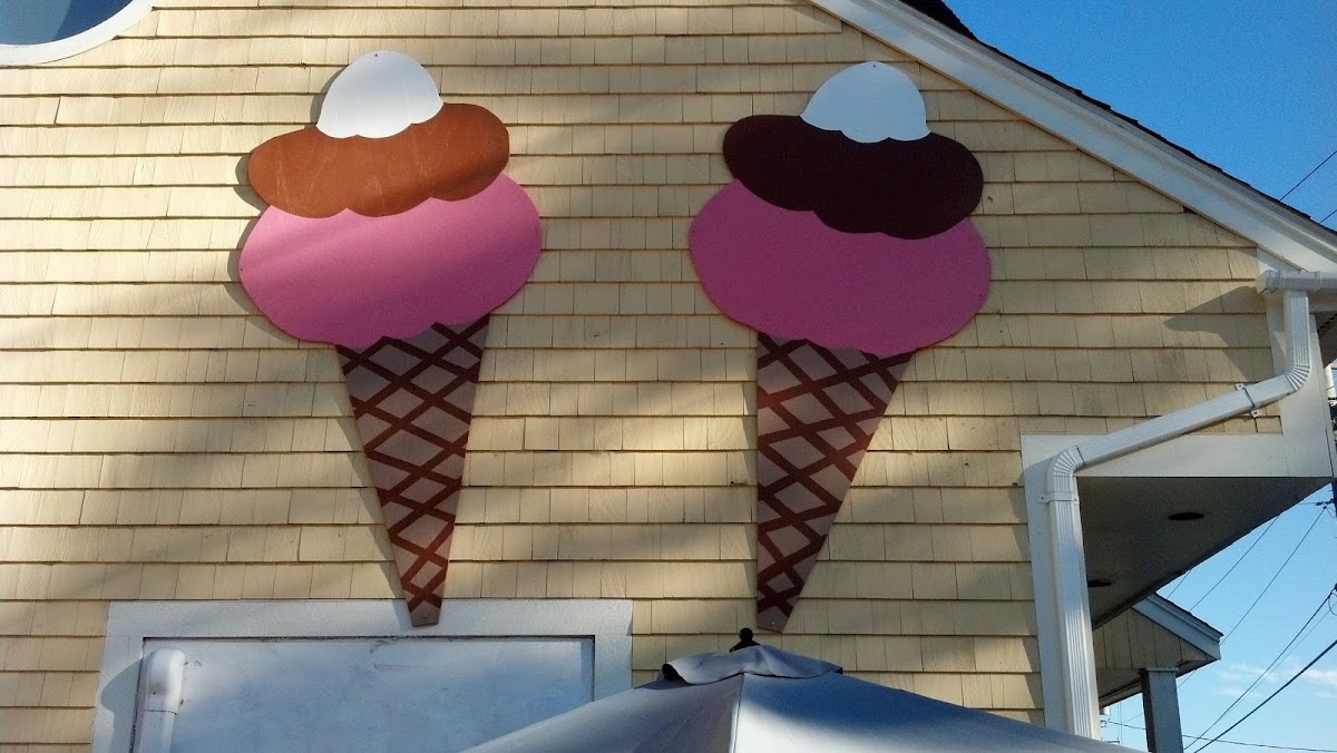 Happy Cow Ice Cream Shop photo from Google