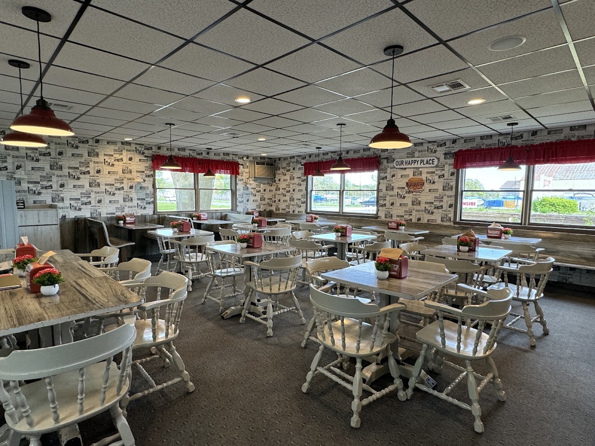 Hayloft Ice Cream Parlor in Decatur, MI