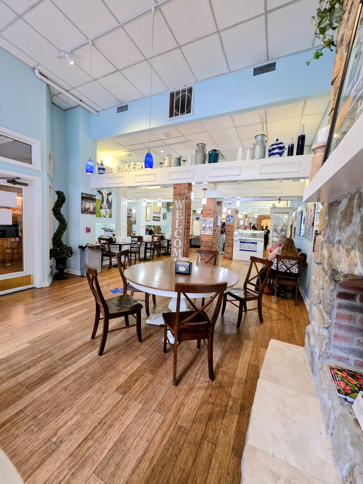 Hotel B Ice Cream Parlor photo from Google