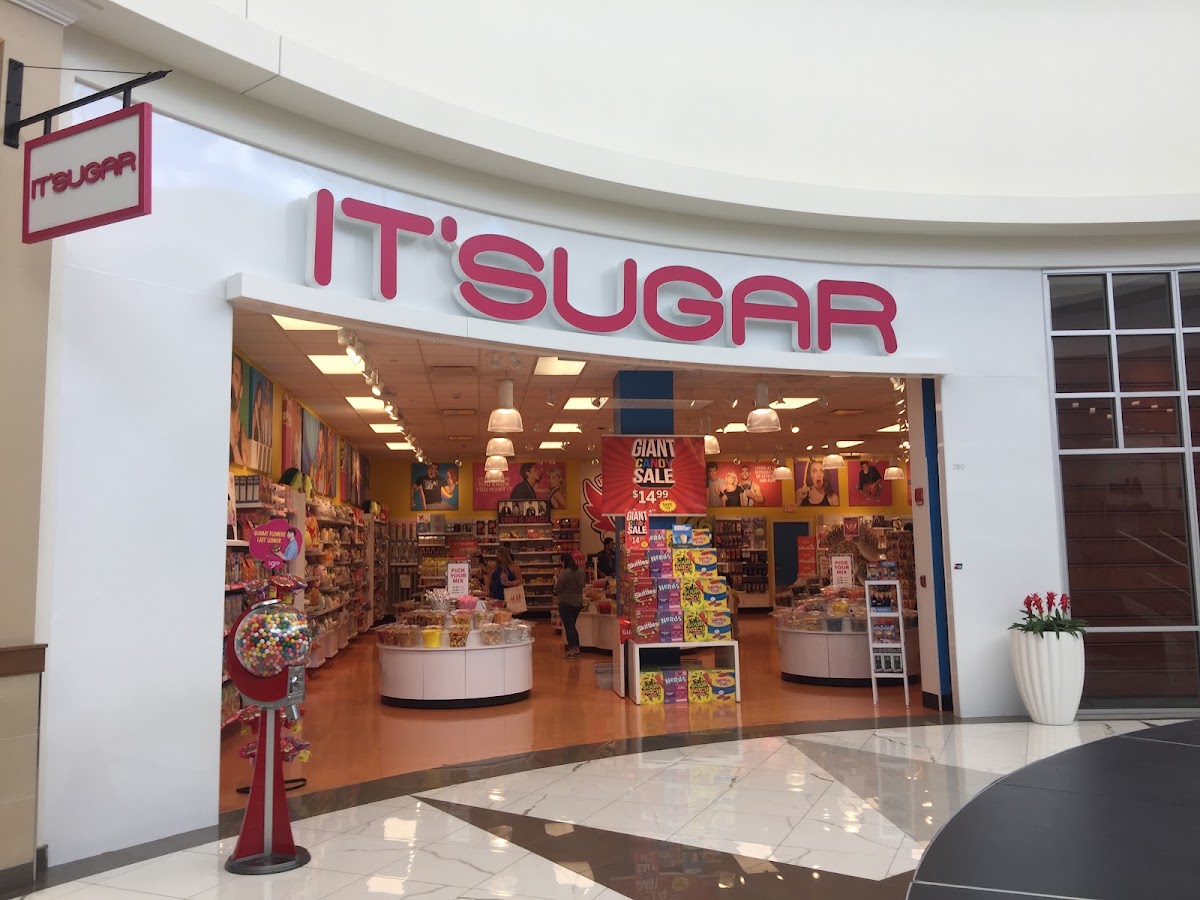 IT'SUGAR Foxwood Outlets photo from Google