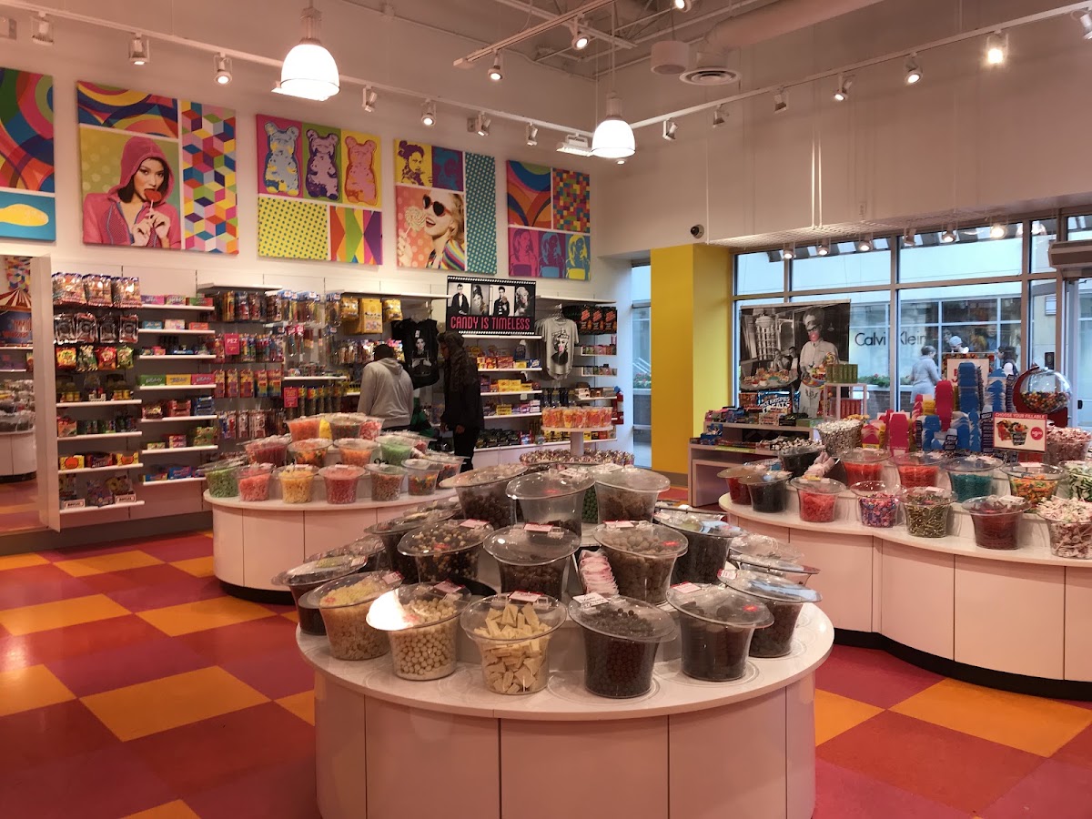 IT'SUGAR National Harbor photo from Google