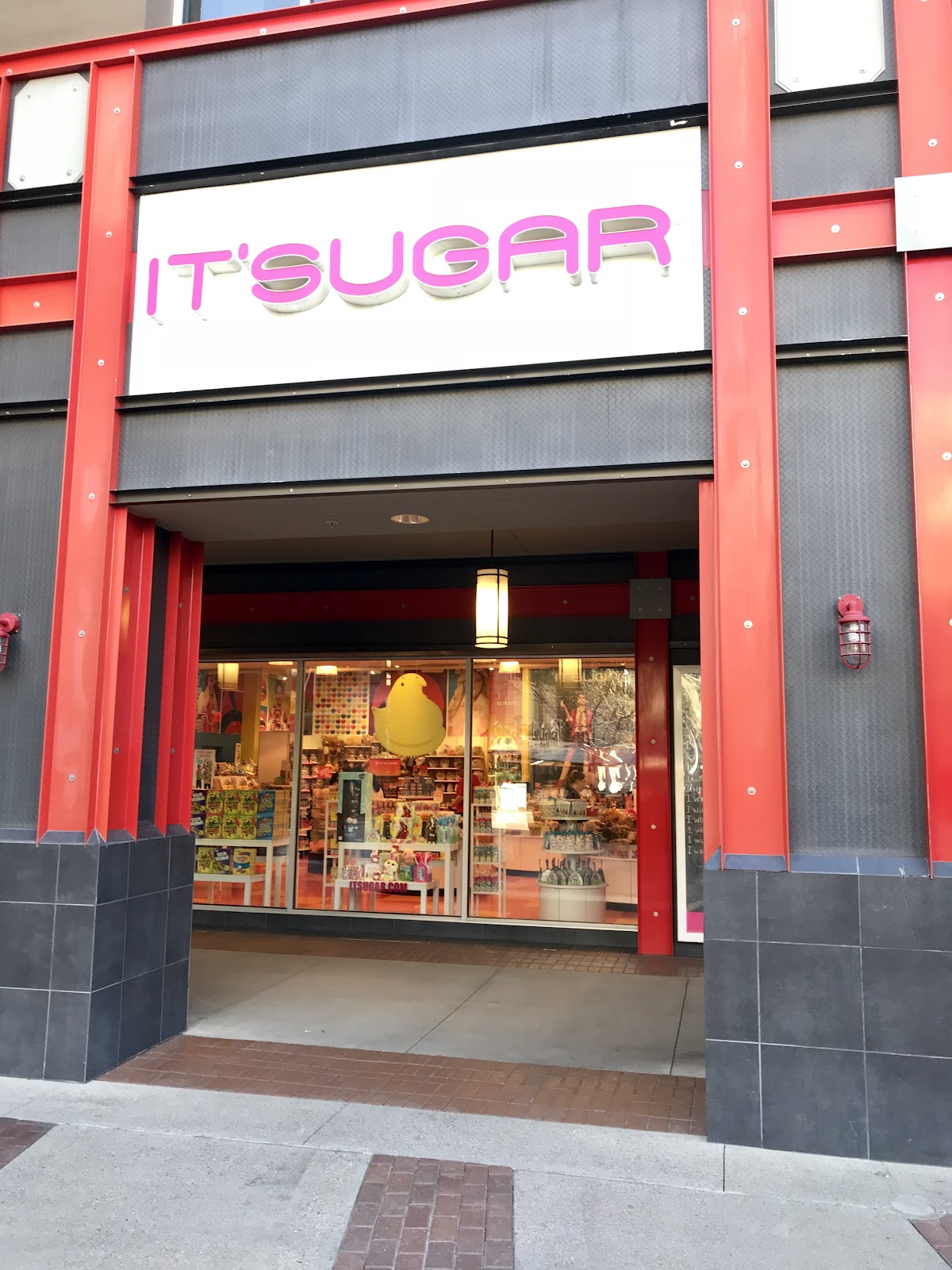 IT'SUGAR Westgate in Glendale, AZ