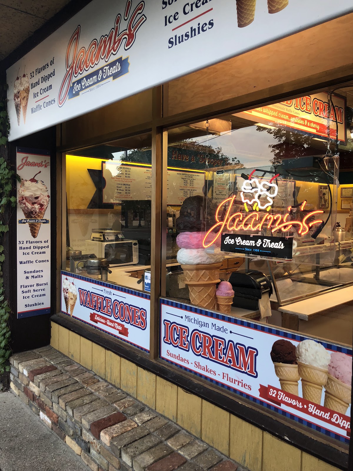 Jaami's Ice Cream and Treats in Frankenmuth, MI