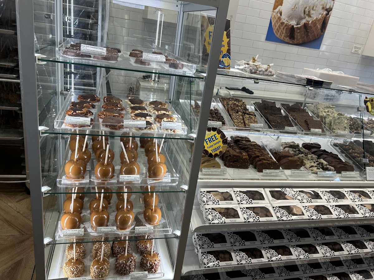 Kilwins Ice Cream - Chocolate - Fudge in Washington, DC