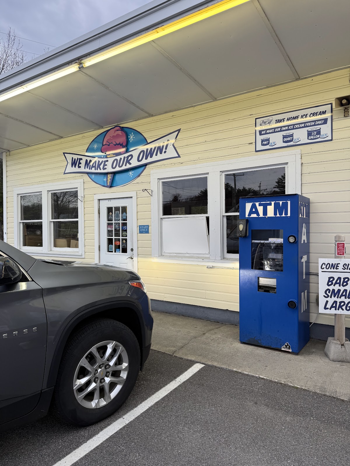 Lago's Ice Cream in Rye, NH