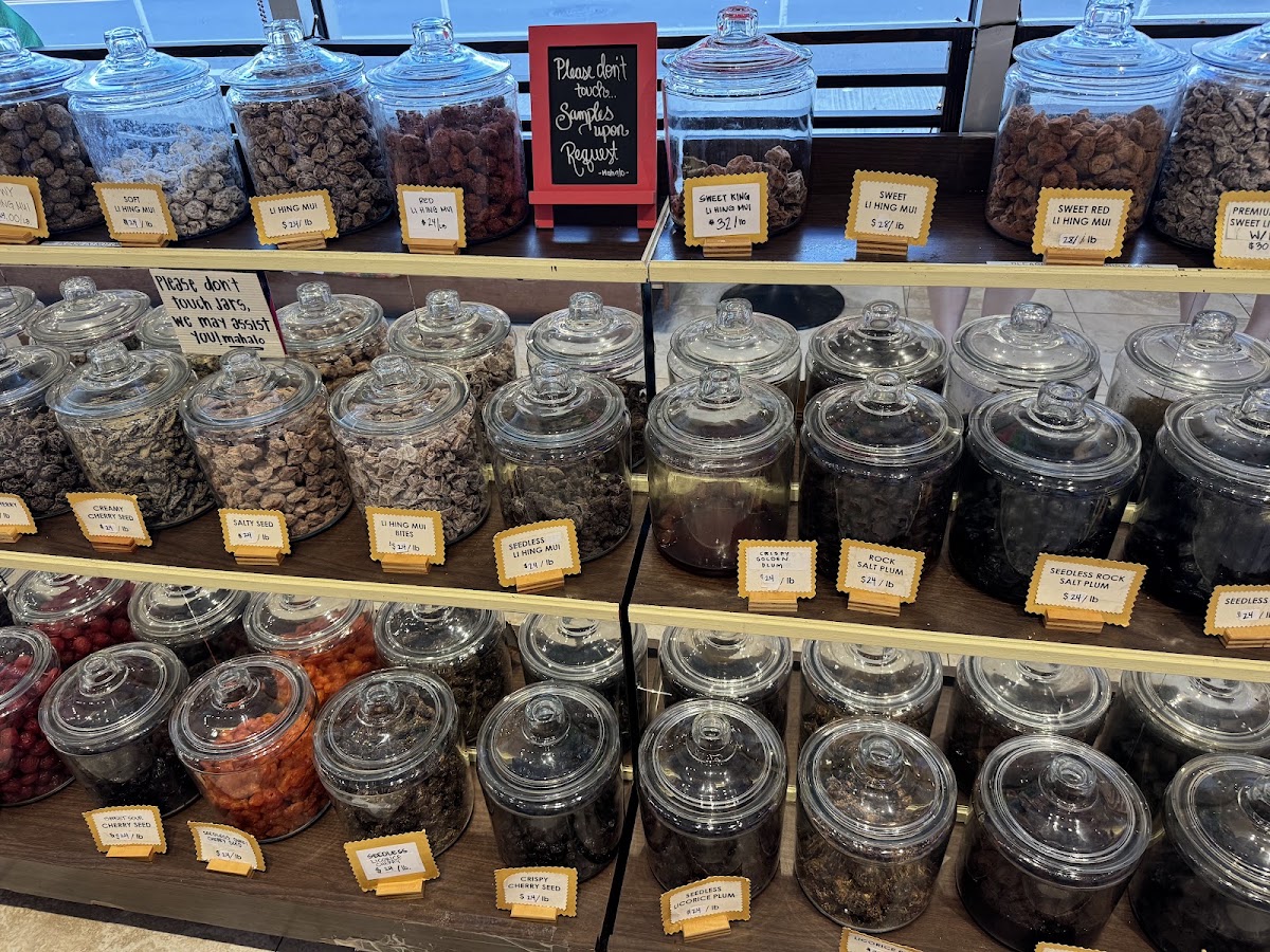 Lin's Hawaiian Snacks photo from Google