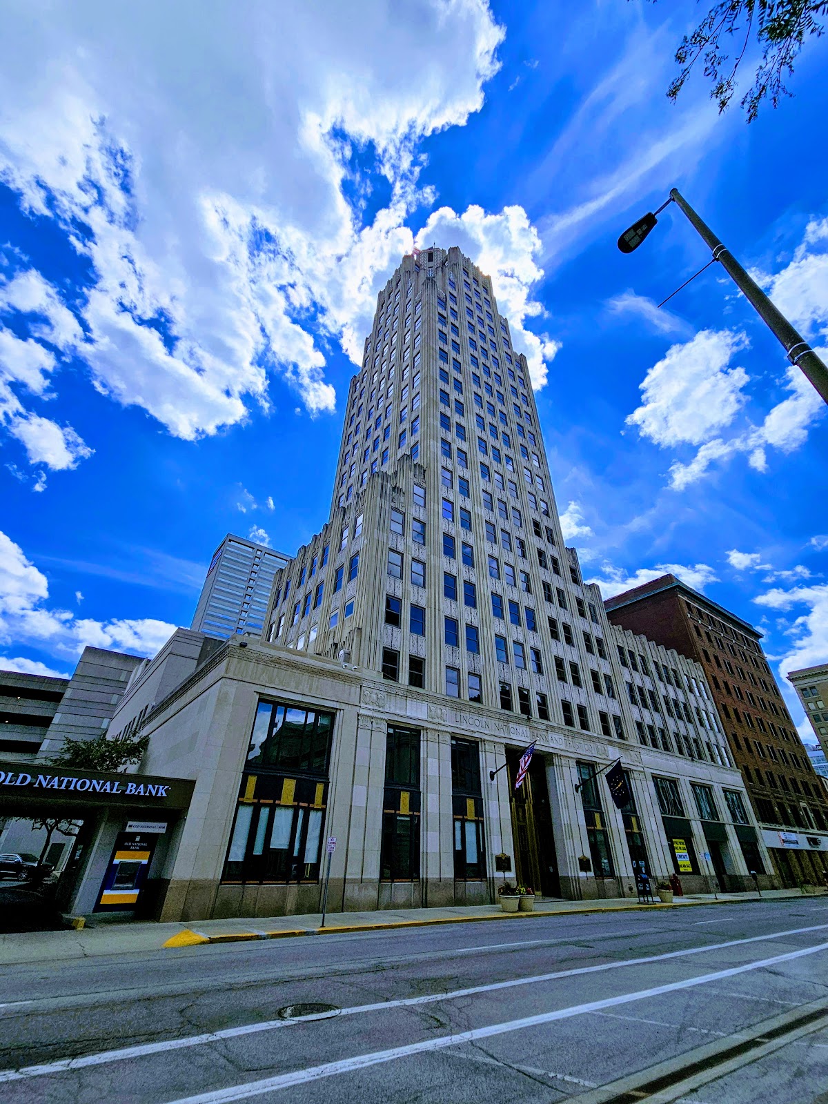 Lincoln Tower Soda Fountain photo from Google