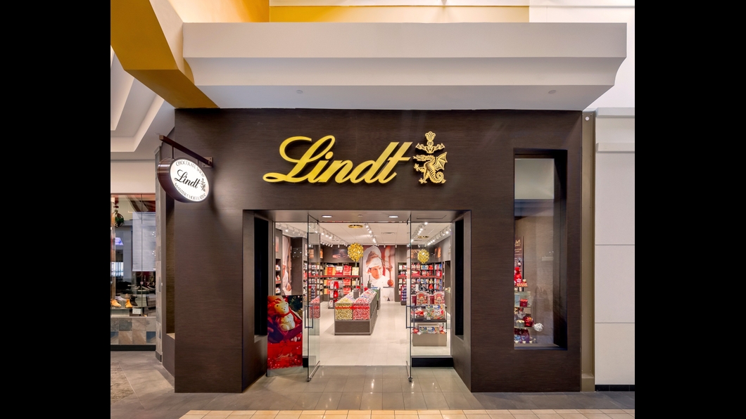 Lindt Chocolate Shop in Nashville, TN