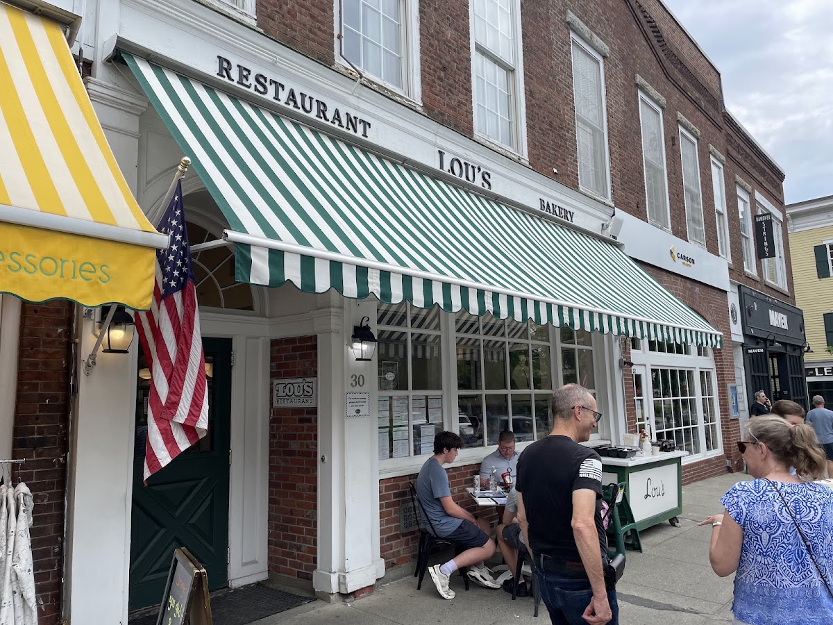 Lou's Restaurant & Bakery in Hanover, NH