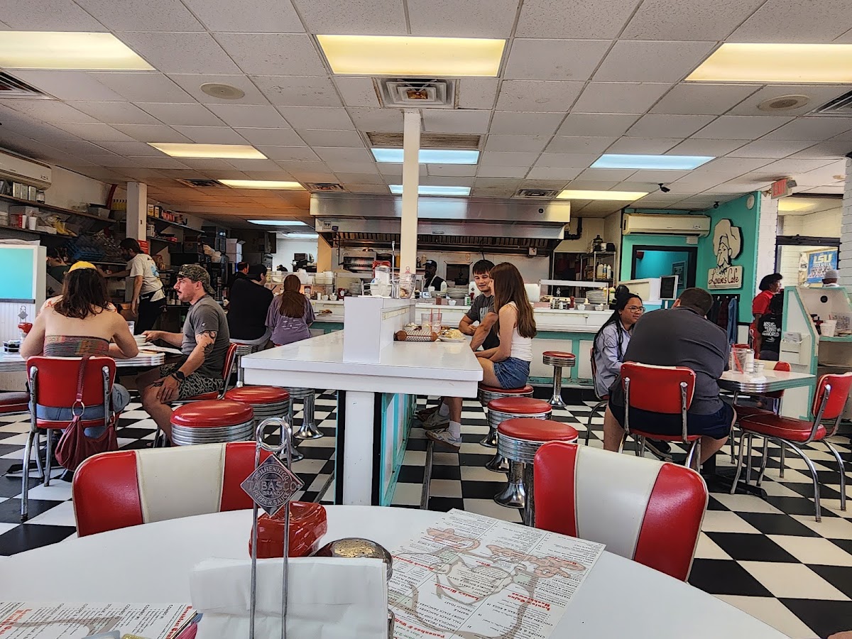 Louie's Cafe photo from Google