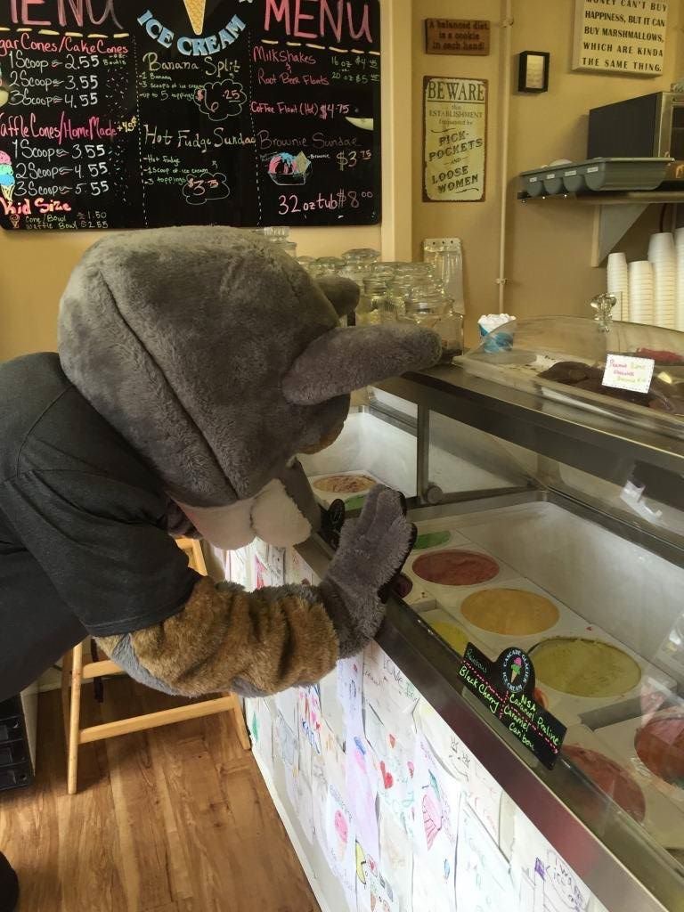Main Street Ice Cream Parlor in Monmouth, OR