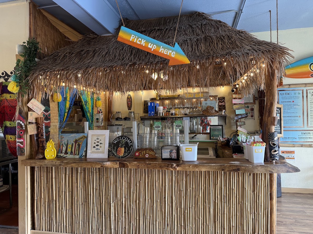 Makani’s Magic Pineapple Shack in Hilo, HI