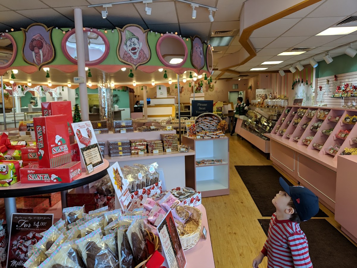 Malley's Chocolates & Ice Cream Parlor photo from Google
