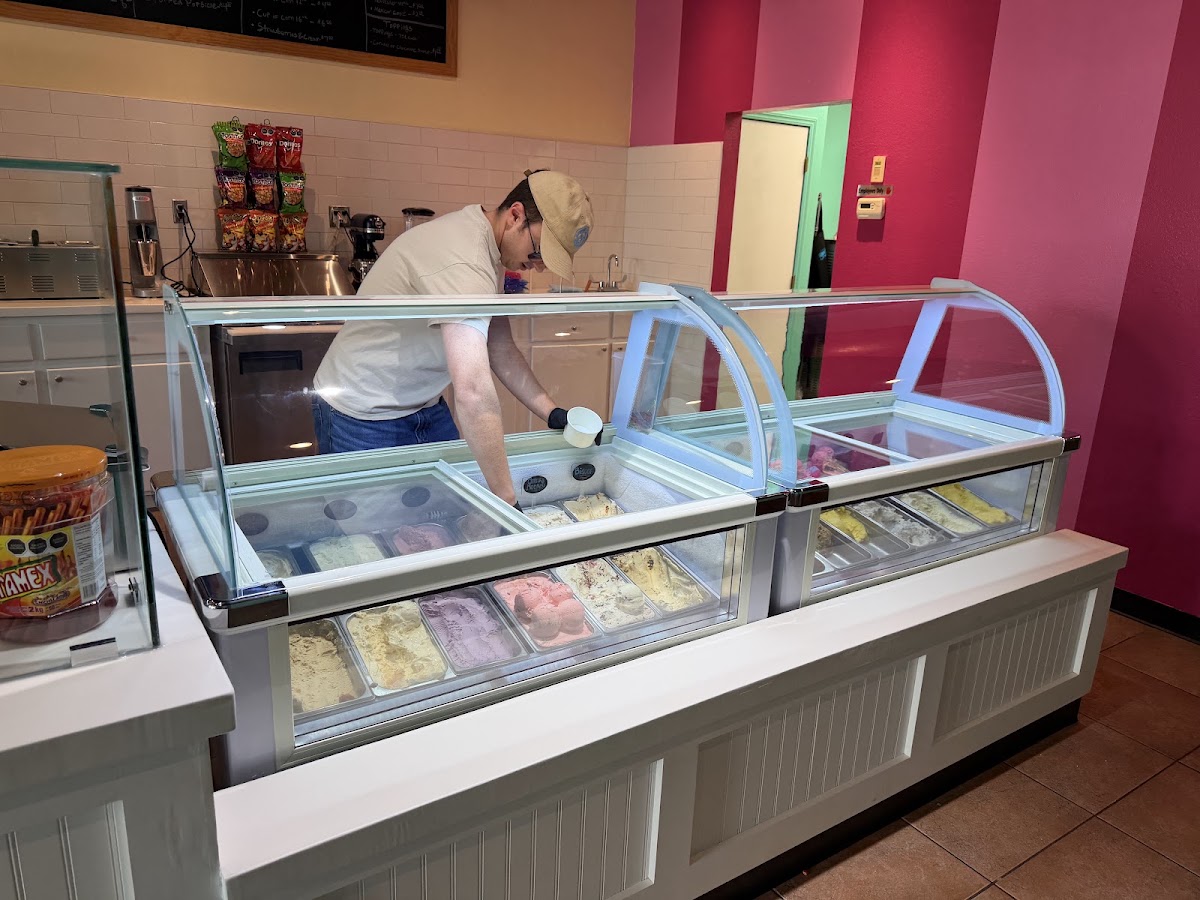 Moony's Ice Cream & Treats in Oklahoma City, OK