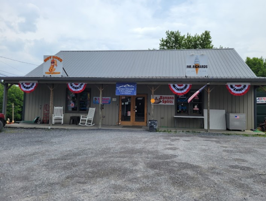 Mr.Richards hot dogs and soft serve ice cream in Inwood, WV