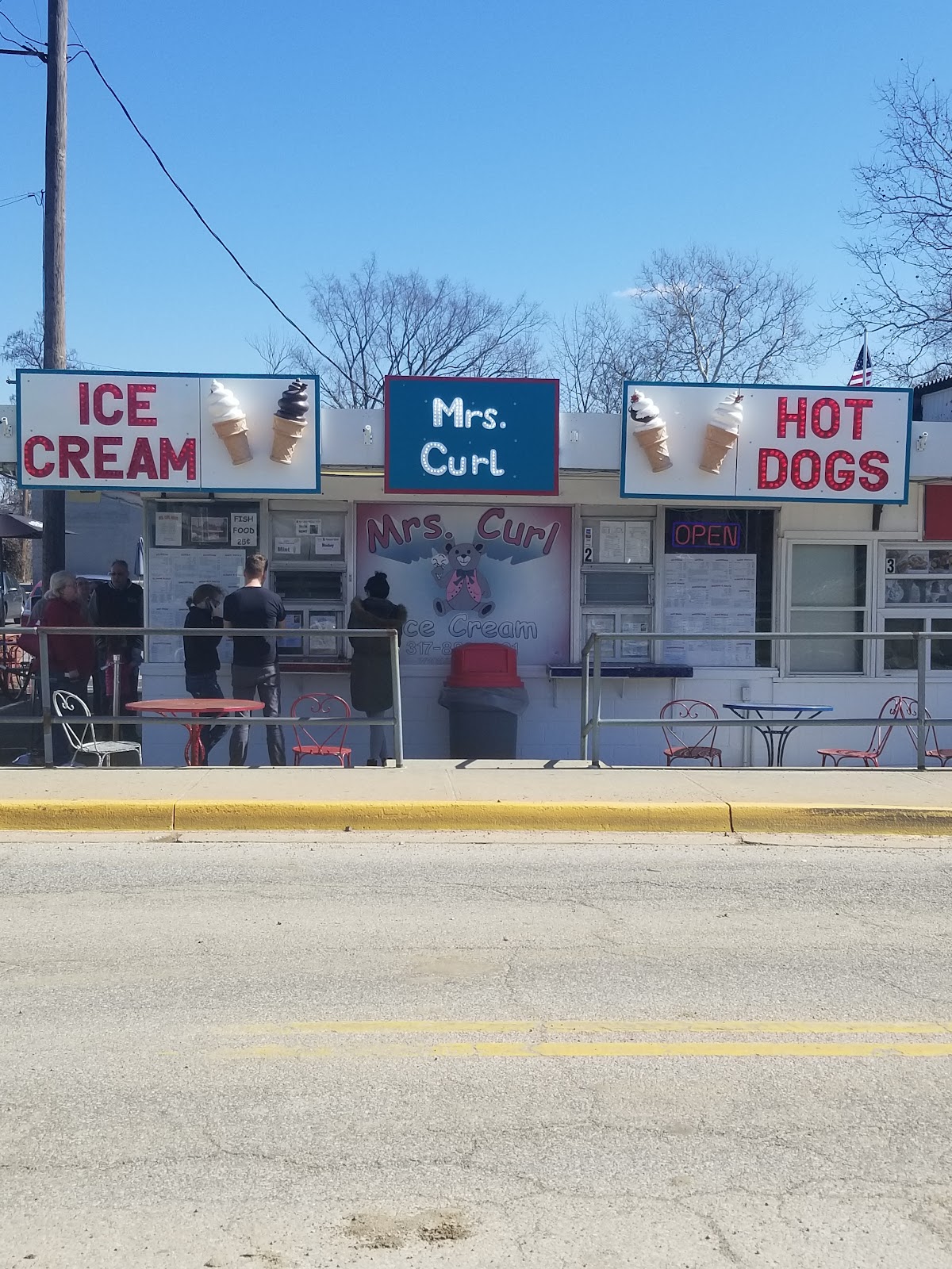 Mrs. Curl Ice Cream Shop in Greenwood, IN