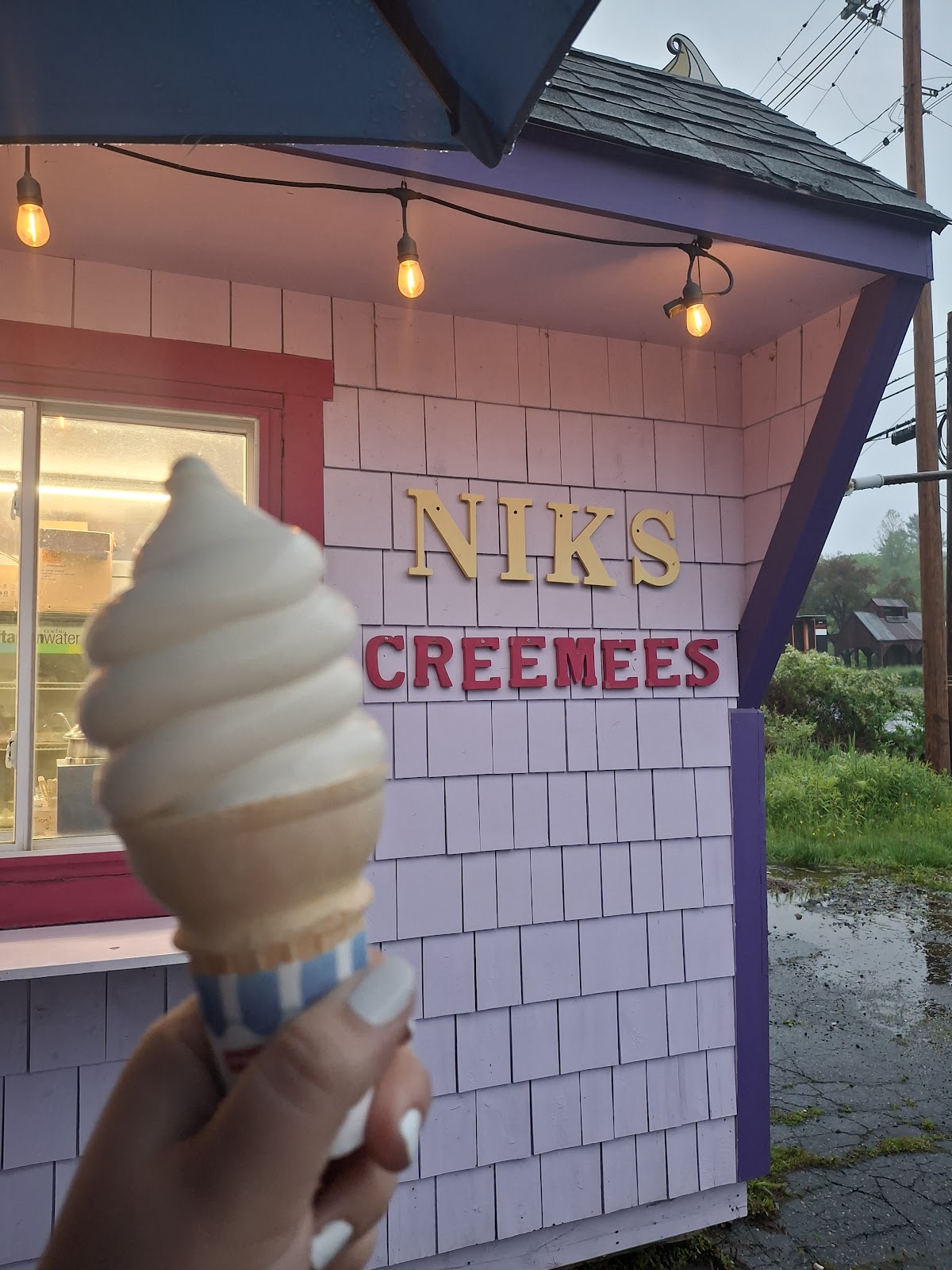 Nik's Creemees photo from Google