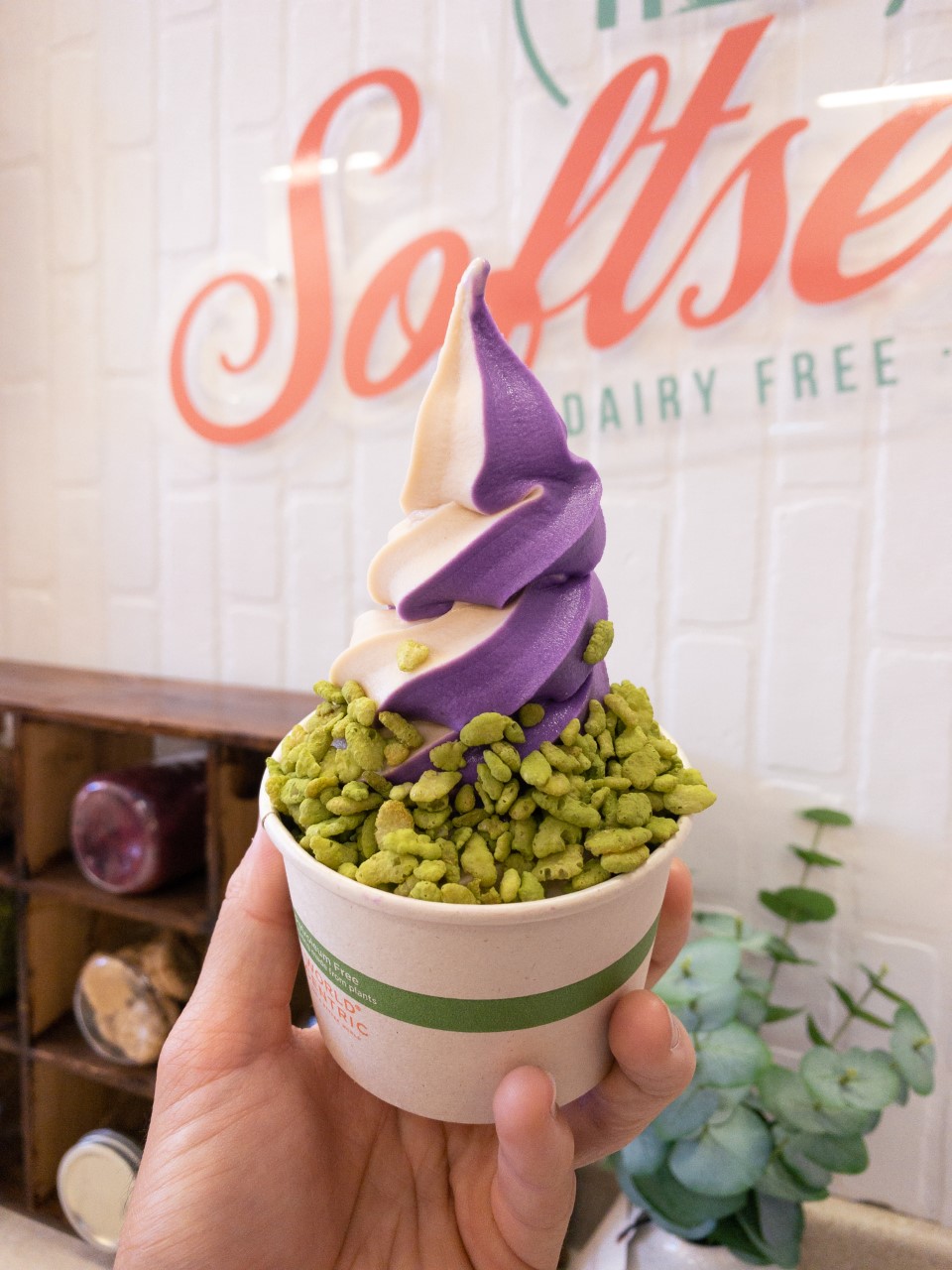 Niu Soft Serve Parlour - Moiliili photo from Google