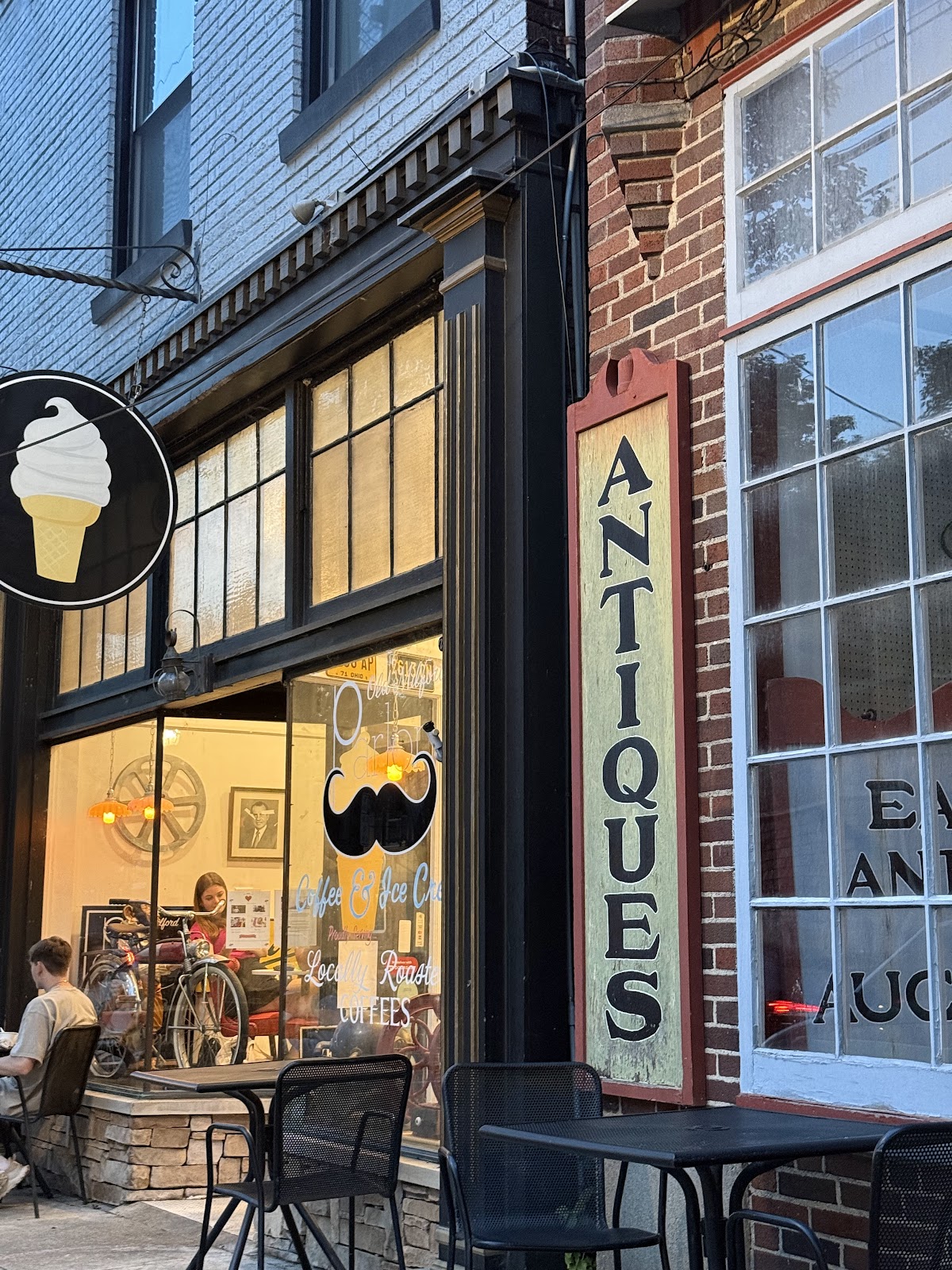 Old Milford Parlor: Ice Cream & Cookie Dough in Milford, OH