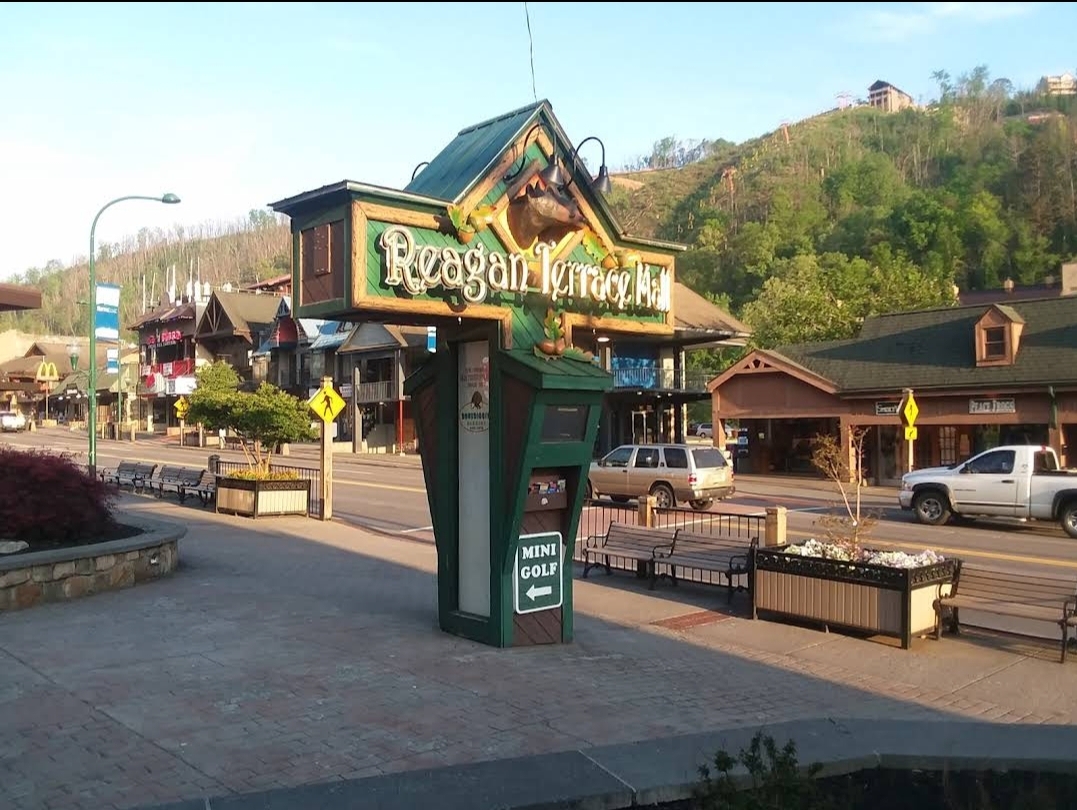 Ole Smoky Candy Kitchen in Gatlinburg, MS
