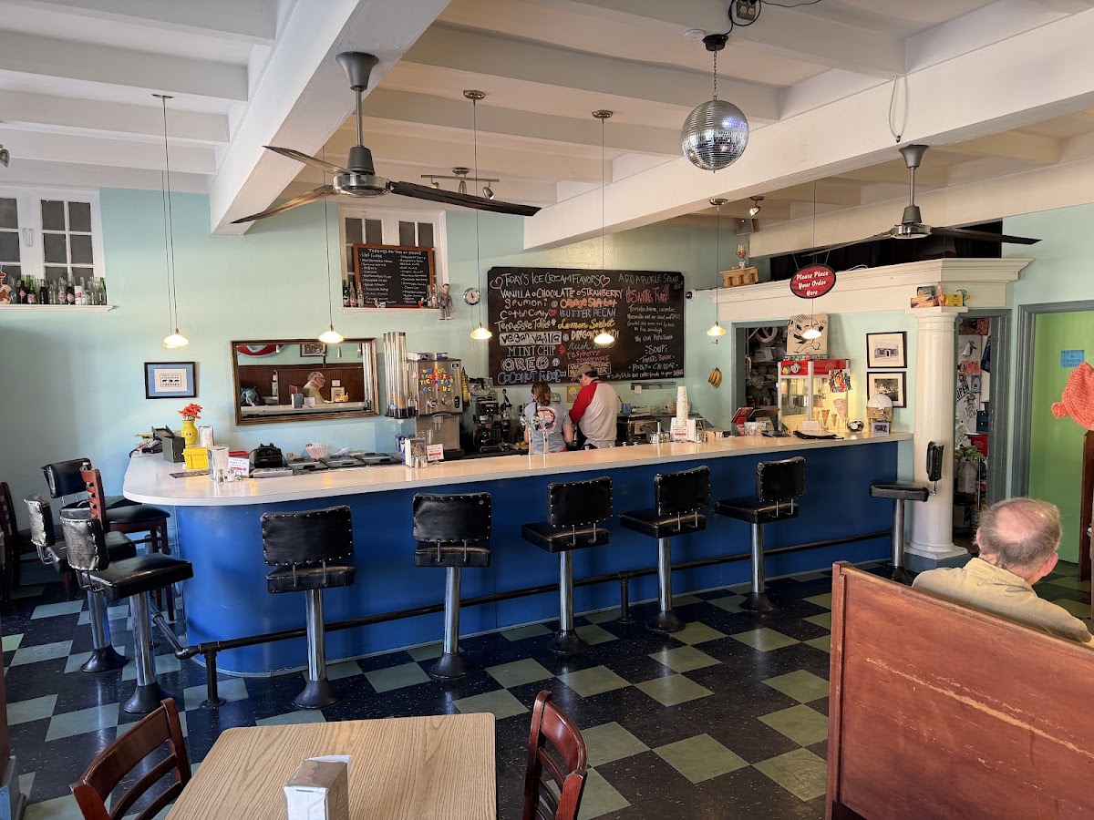 Pop's Ice Cream & Soda Bar photo from Google