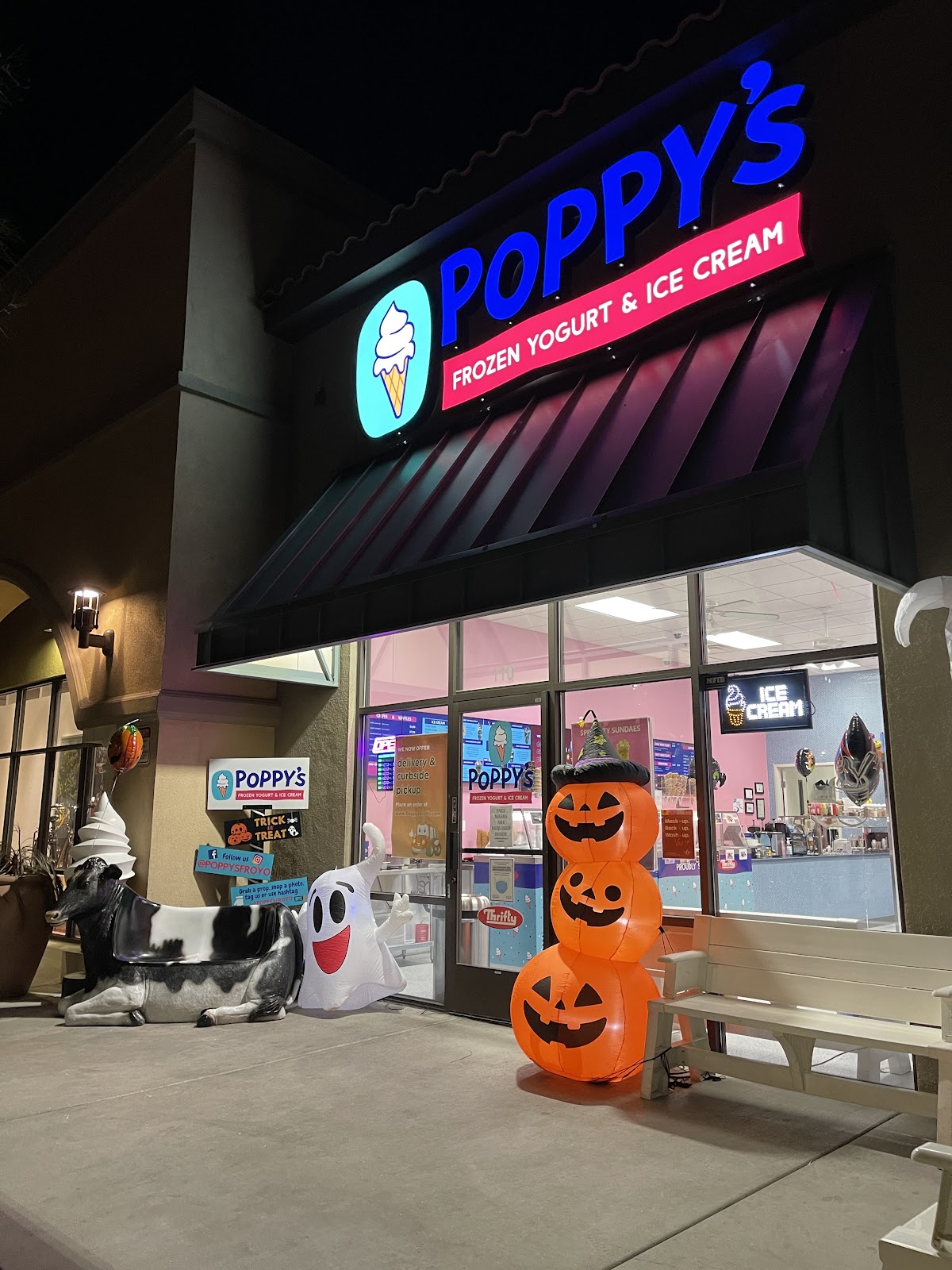 Poppy's Frozen Yogurt and Thrifty Ice Cream in Las Vegas, NV