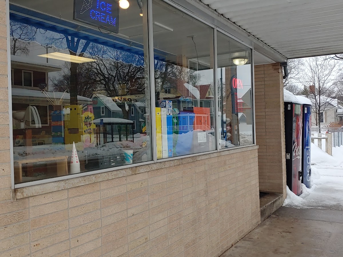 Ranison Ice Cream & Candy in La Crosse, WI