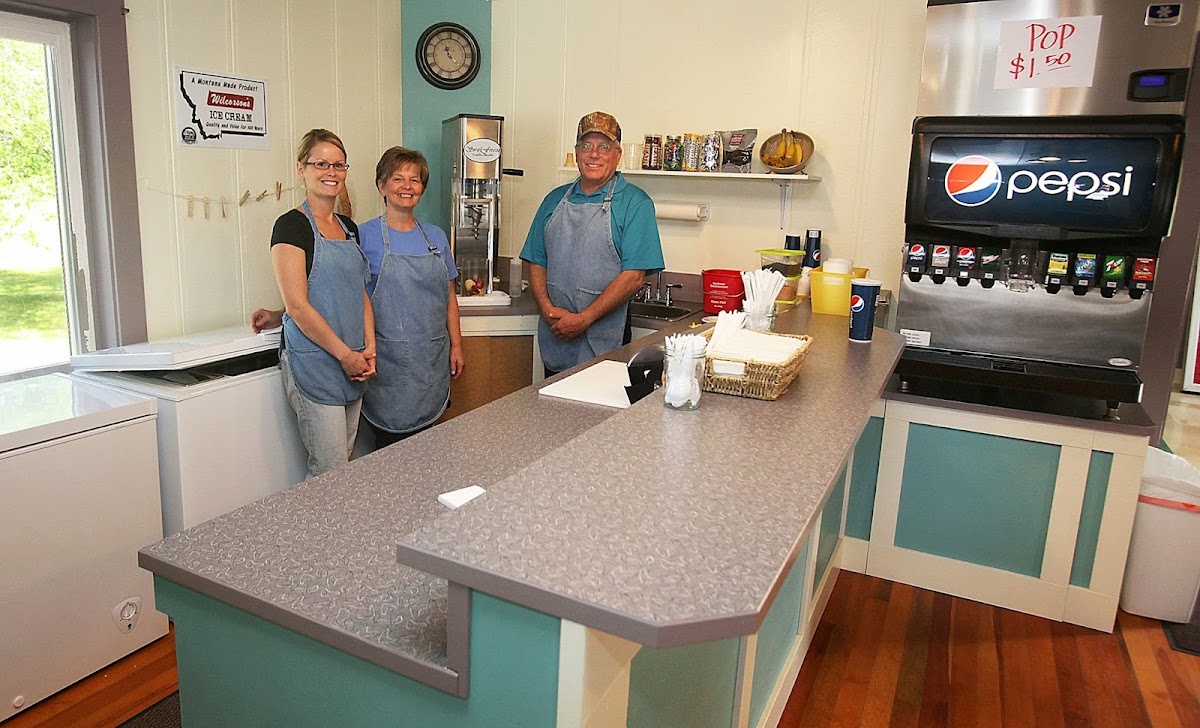 Ripples Ice Cream Parlor in Plains, MT