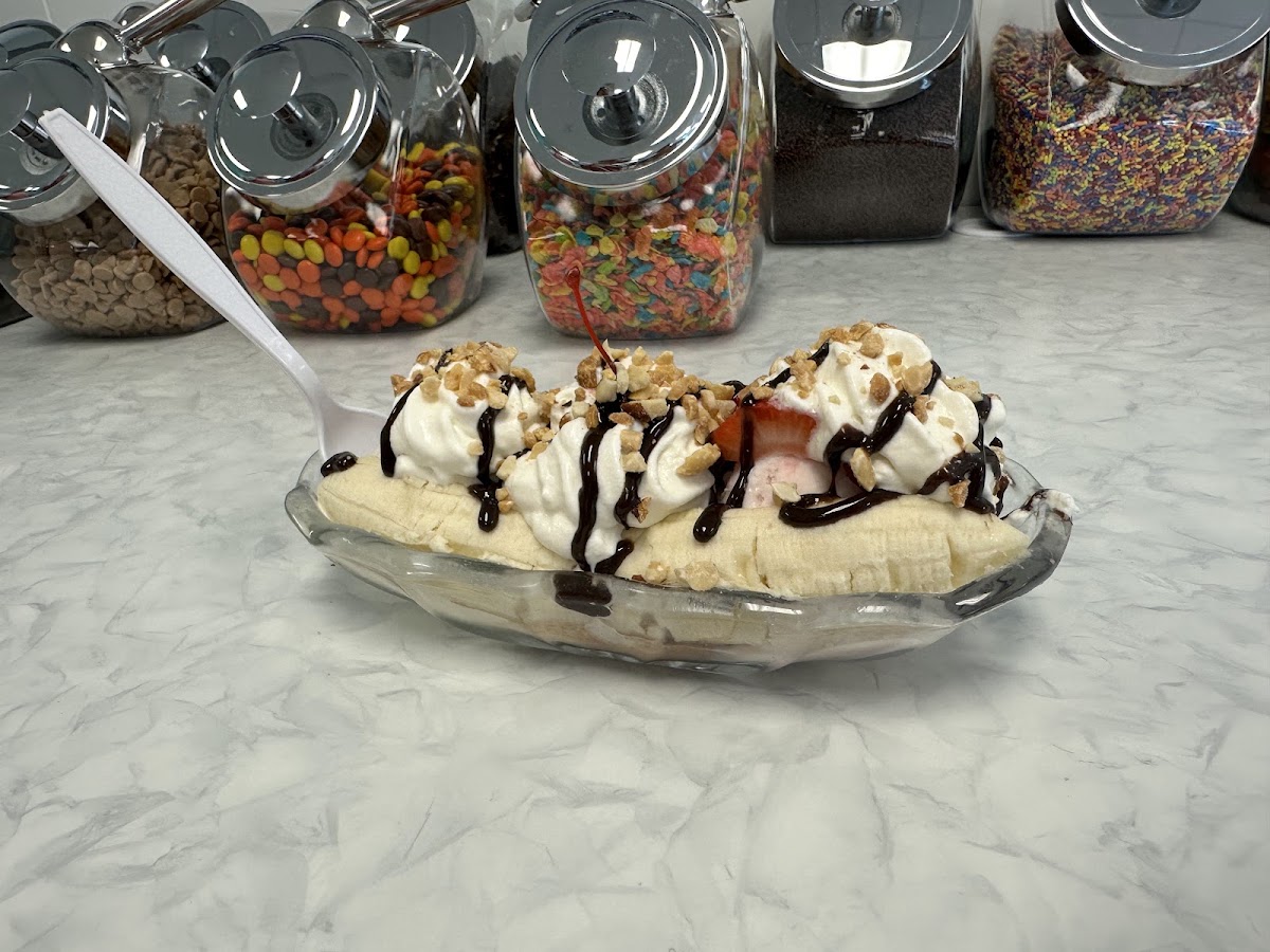 Rockin’ Retro Ice Cream Parlor photo from Google