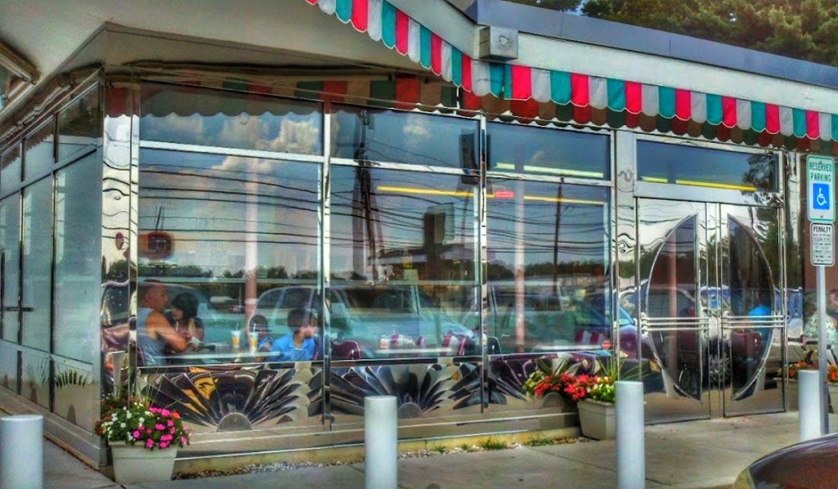 Royale Crown Homemade Ice Cream and Grille in Hammonton, NJ