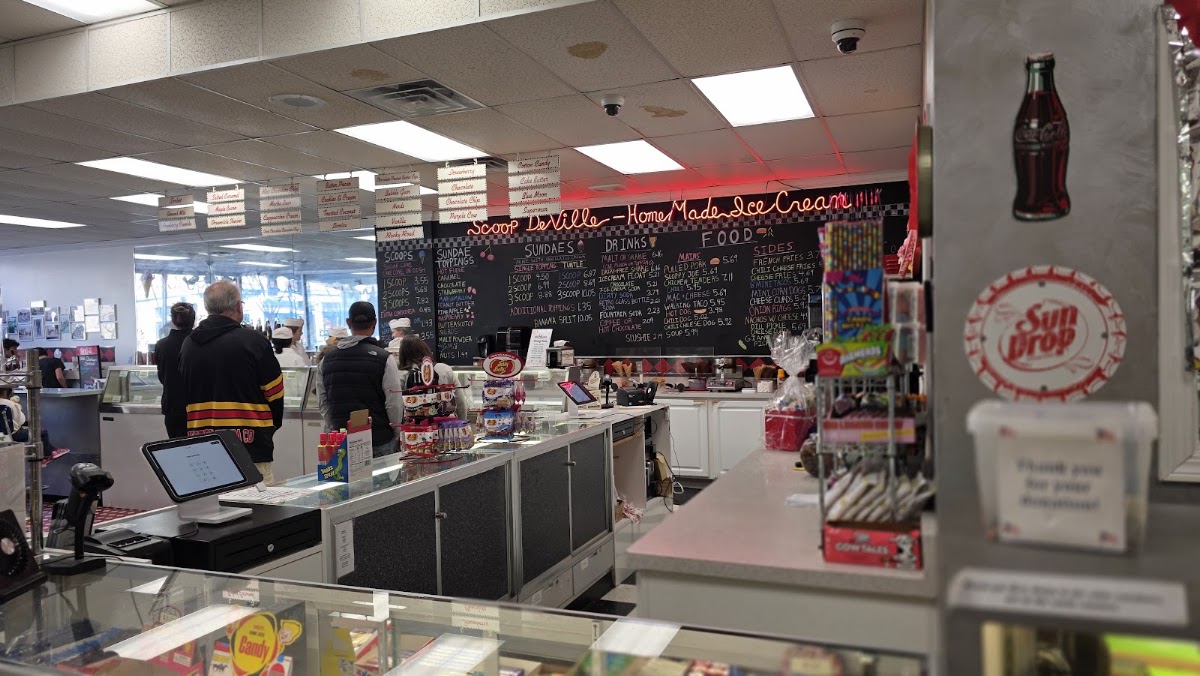 Scoop De Ville Ice Cream Shop photo from Google