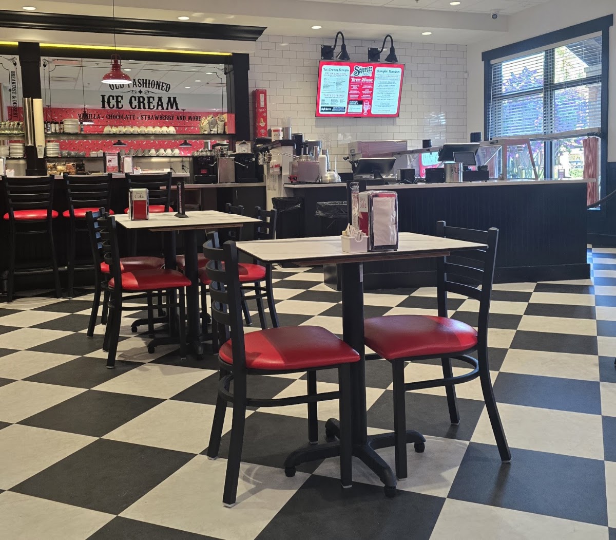 Scooples Icecream Parlor and Restaurant photo from Google
