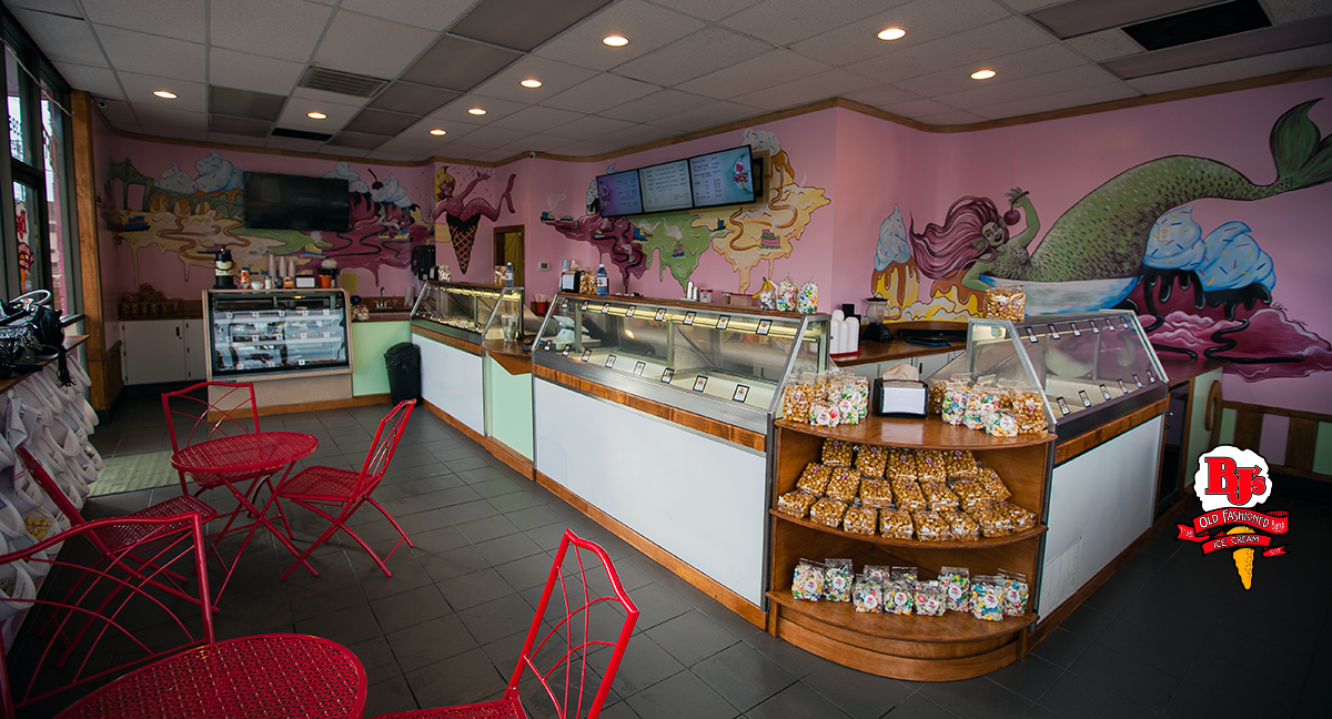Scoops Handmade Ice Cream in North Bend, OR